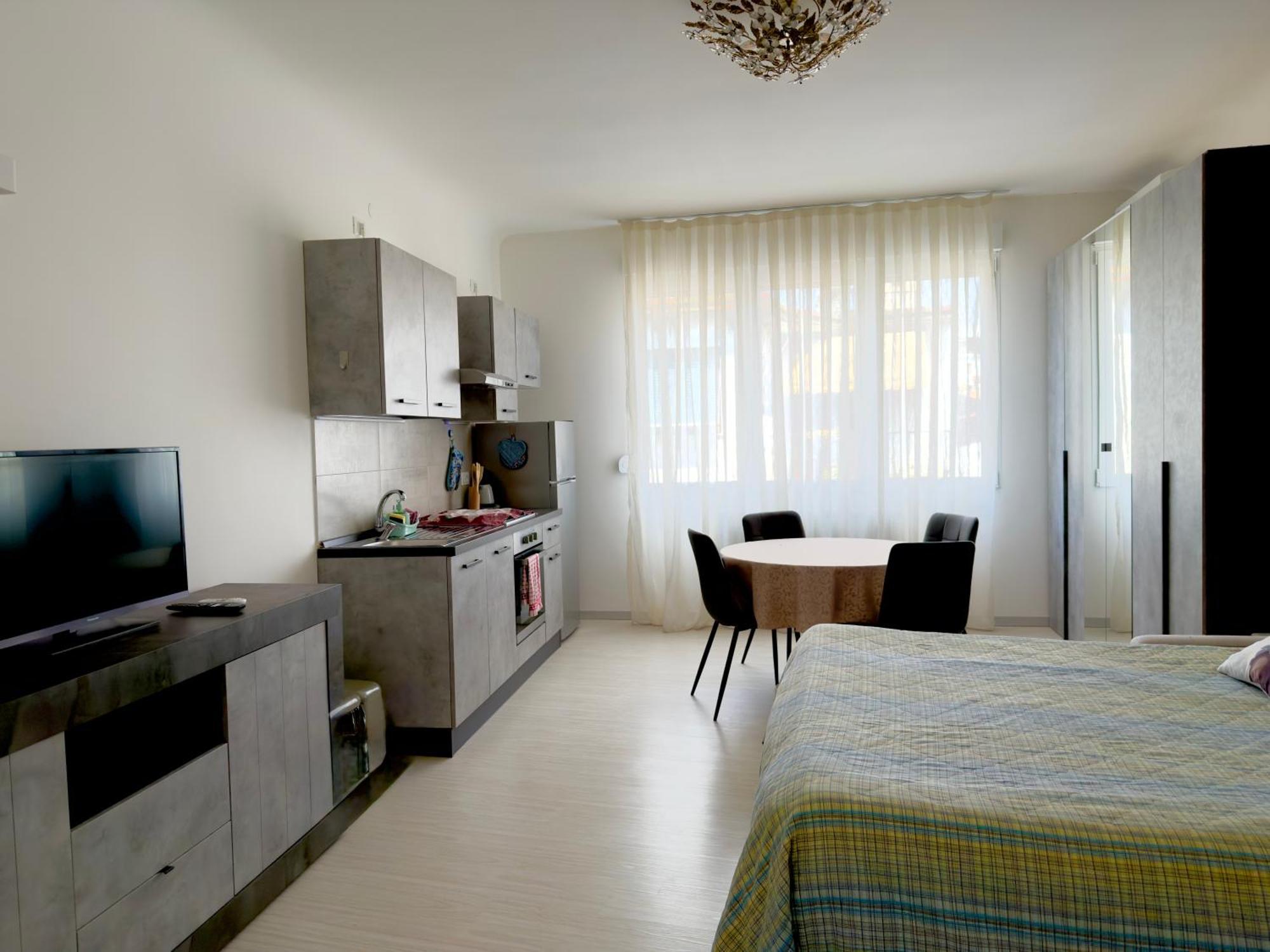 Monolocale Centro Storico Apartment Порденоне Екстериор снимка